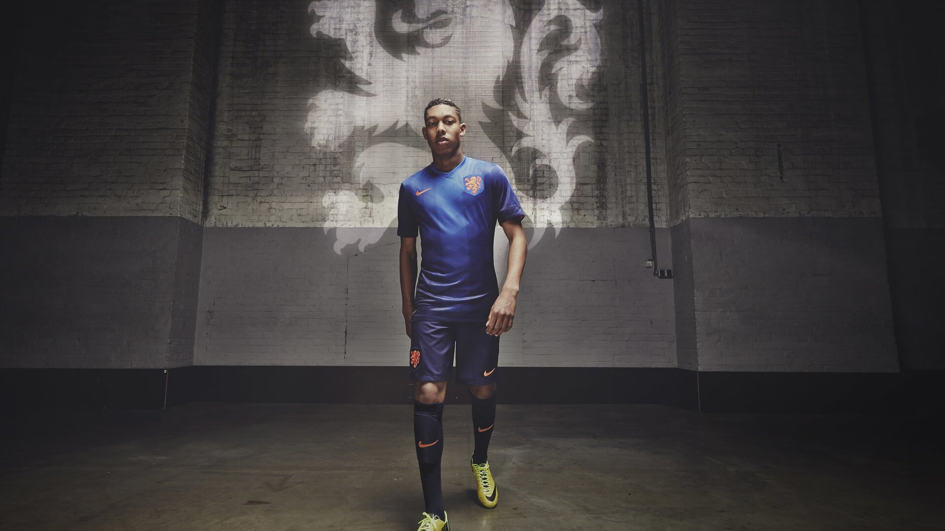 AYX官网-斯密斯：新西兰全黑队的灵魂人物，比赛节奏的掌控者，新西兰smith官网