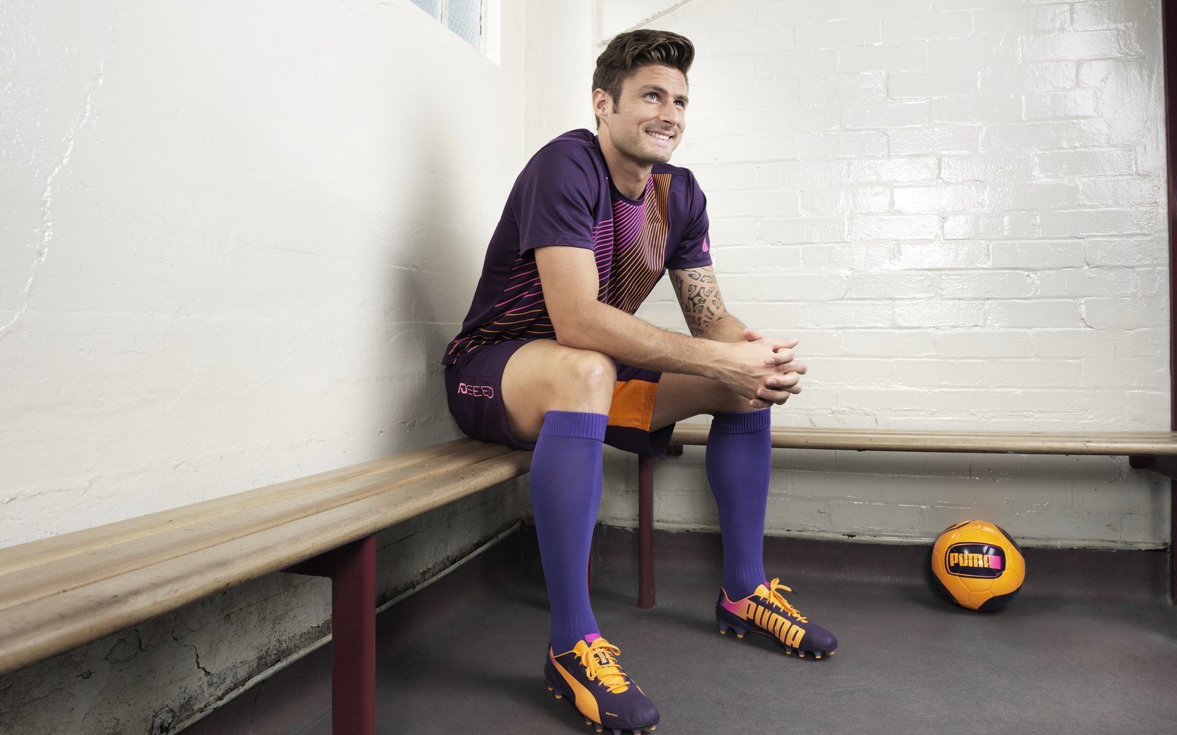 “英超最后几轮：谁能笑到最后？”，英超最后几名降级